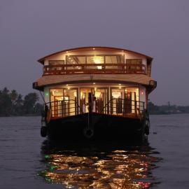 Royal Boathouse, hotel in Alleppey