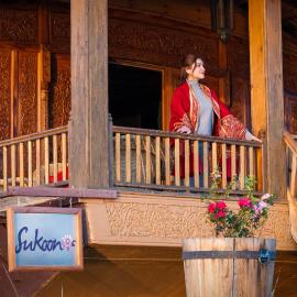Sukoon Houseboat Dal Lake, hotel in Durgjan