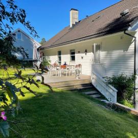 Nice and comfortable apartment, hotel en Asker