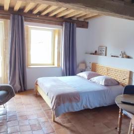 La Coquille, chambre douillette auprès d'un élevage d'escargots, hotel in Ouroux-sous-le-Bois-Sainte-Marie