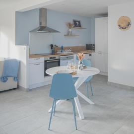 house for 2 people with garden