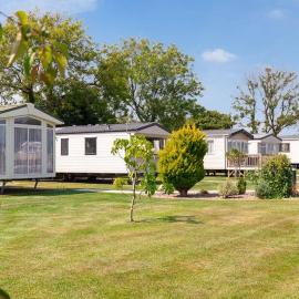 Croft Country Park, hotel in Reynalton