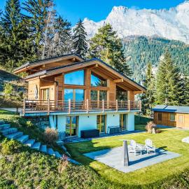 Chalet La Luna by Interhome, hotel u gradu Ovronaz