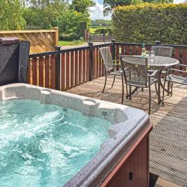 Hollybrook Lodges, хотел в Изингуолд