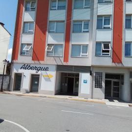 Hostel & Rooms O Albergue da Meiga, hotel in Padrón