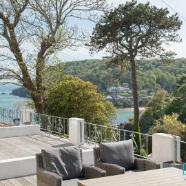 Elevated Coastal Escape - Breathtaking Views
