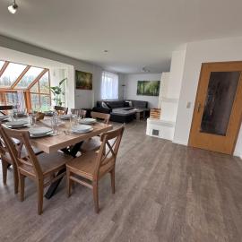 Haus Ostseesprung - Fewo Sarah Hochparterre gratis WLAN, Parkplatz und gem Garten