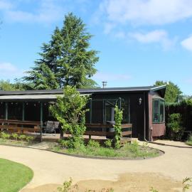 Cozy cottage with nice wood stove and veranda, hôtel à Putten