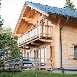 Feriendorf Koralpe Chalet Speik XL 27, hotel i St. Gertraud