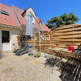 LE NID - Charmante petite maison avec balnéo, hotell i Gambais