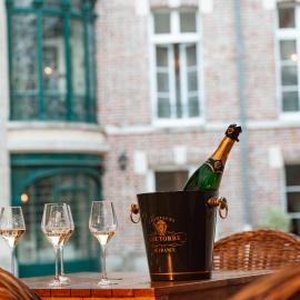 Hôtel Castel Jeanson, hotell i Ay