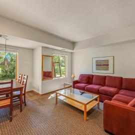 Palisades Tahoe Lodge Rentals Studio #104