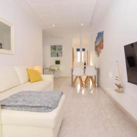 SES TAPERERES A -Apartament a 50 metres de la platja