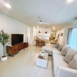 Sunny's Cozy Home