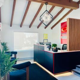 Econo Lodge Hotel Brossard, hotel en Brossard