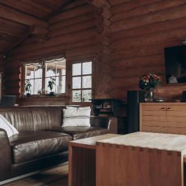 Fjordhygge - Authentic wood log cabin summerhouse near water, fjord and forest, hotel v mestu Jægerspris