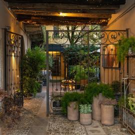 Boutique House in corte storica, hotelli kohteessa Seregno