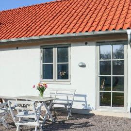 4 star holiday home in STENINGE, hotel em Steninge