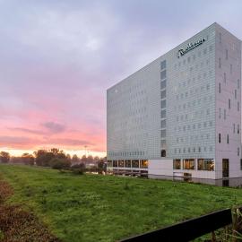 Radisson Hotel & Suites Amsterdam South, khách sạn ở Amstelveen