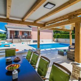 Villa Maklavun by Kompas Villas