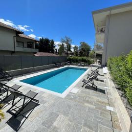 New and luxurious apartment central in Gravedona