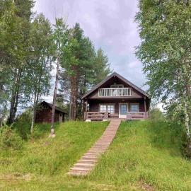 Arola 3 rantamökki