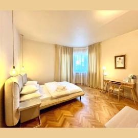 City Center Unirii Square Private rooms with City View - Shared Amenities