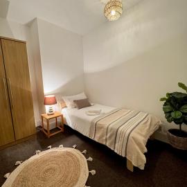 Single Bedroom in Birmingham Near City Center, hotel v Birminghame