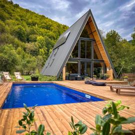 Hygge Cabana, хотел в Малая