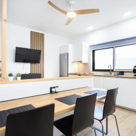 Home2Book Radiant & Stylish Urban Apartment