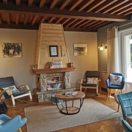 Le Temps des Cerises, Hotel in Saint-Georges-en-Couzan