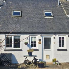 3 Knocknaha Cottage, hotel in Campbeltown