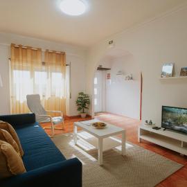 Best Houses 114 - Faustino s House, hotel in Atouguia da Baleia