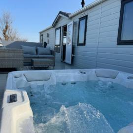 Golden Palm Resort - Sequoia Palm - Coastal Caravan Breaks, hotel in Chapel Saint Leonards