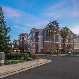 Staybridge Suites Rocklin - Roseville Area by IHG, hotel em Rocklin