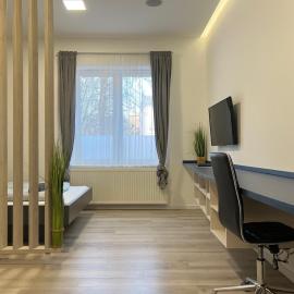 NMG APARTMAN - Jogász utca، فندق في بيتْش