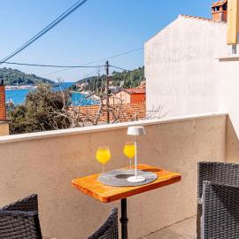 2 Bedroom Amazing Home In Vela Luka