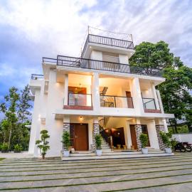 Oasis Apartment with Pool in Vythiri, hotel em Vythiri