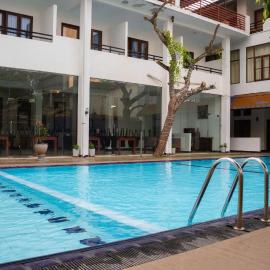 Woodnest Windmill Beach Hotel