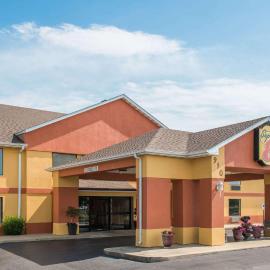Super 8 by Wyndham Troy IL/St. Louis Area、Troyのホテル