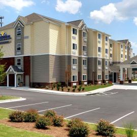 Microtel Inn & Suites by Wyndham Columbus Near Fort Benning, hótel í Columbus