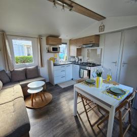 Mobil-home 2 ch - 4-6 pers - Terrasse & WiFi - Domaine de Kerlann, hotel di Pont-Aven