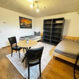 120m² Apartment nahe A1 - 4 Schlafzimmern - 2 Bäder - Parkplatz, WLAN