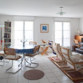 Modern Townhouse in Honfleur with secure parking, hotell sihtkohas Honfleur