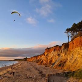 Maison bretonne proche plage, готель у місті Пенестен