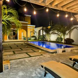 Casa Flamingos Altabi, hotel in Mérida