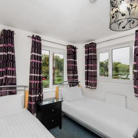 Chris's Motel, hotel sa Stokenchurch