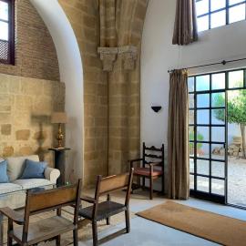 Espectacular iglesia románica, hotel u gradu Baeza