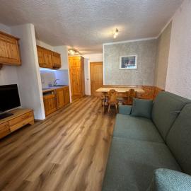 Effealatapartments - Il Nido della Val di Sole, hotel a Malè