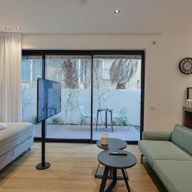 Garden Studio Beach Apartment